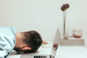 Read more about the article The One Supplement That Completely Fixed My Afternoon Energy Crashes